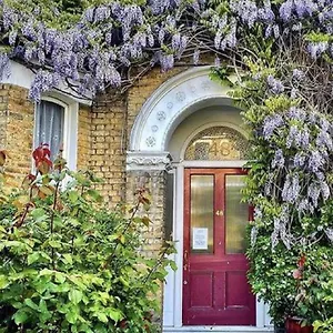 St. James's Guest house London